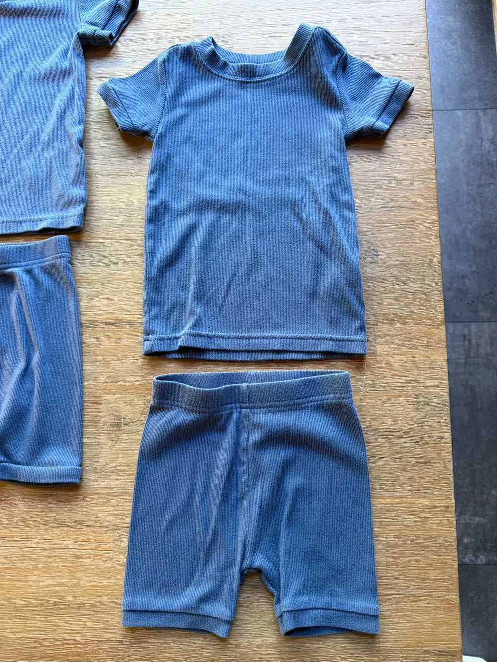 Old Navy Ribbed Blue Short Sleeve Kids Pajama Sets - 2 Pack | 2T